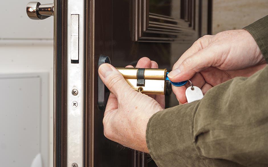 dépannage de porte en urgence Othis